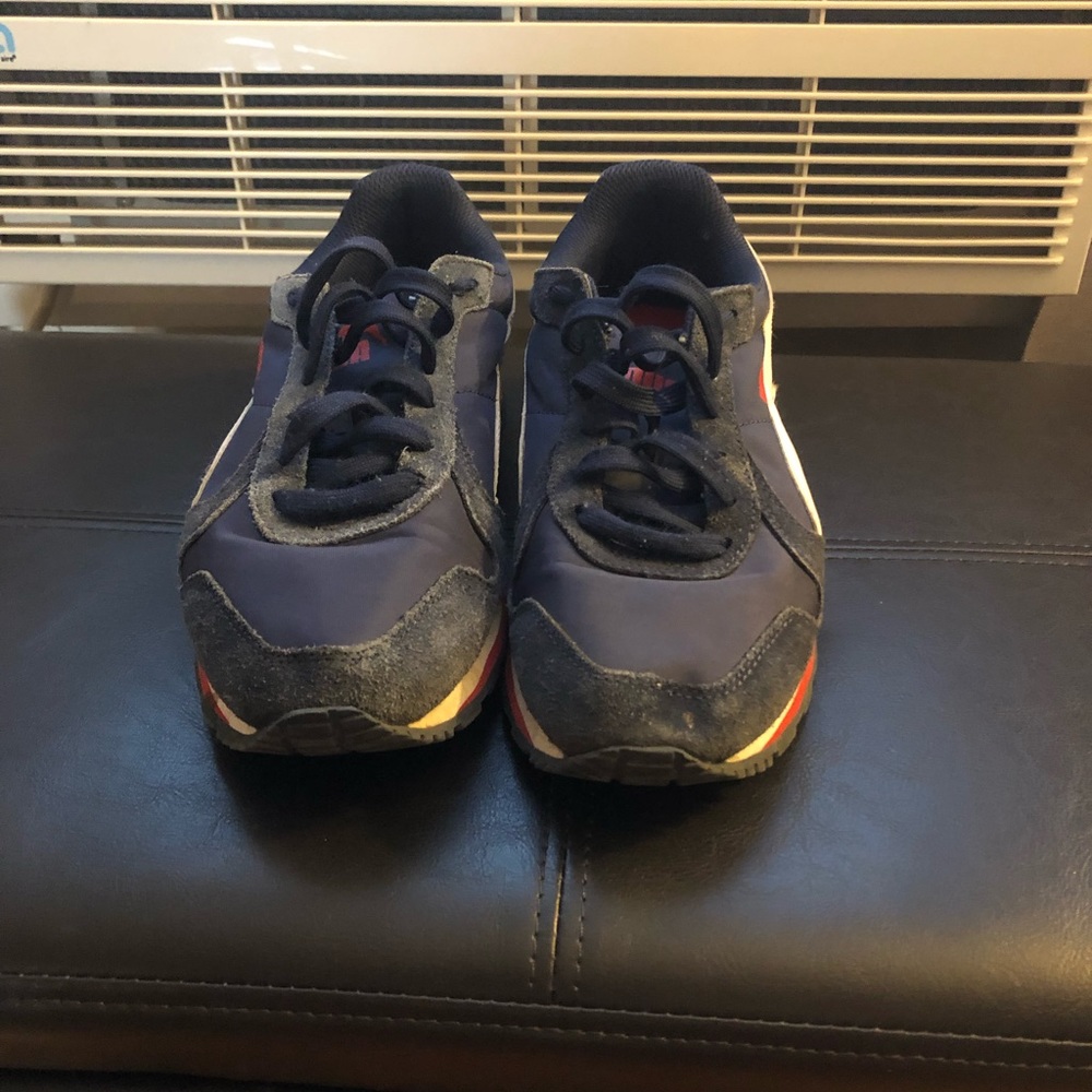 Men’s Puma sneaker size 8